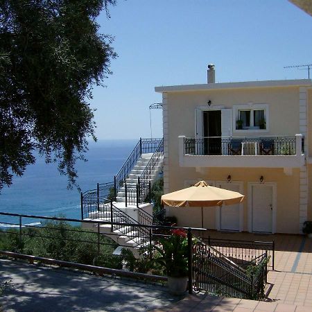Studios Nikolaou Bros Parga Luaran gambar